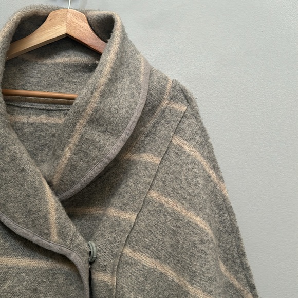 Free People Grey Striped Short Sleeve Poncho/Cape/Wrap Size M - Picture 4 of 10